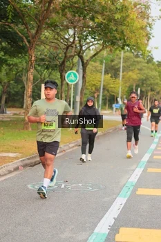Runner Photo 5675462