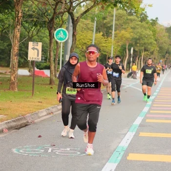Runner Photo 5675469