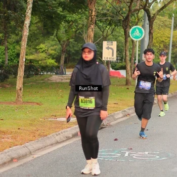 Runner Photo 5675470
