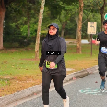 Runner Photo 5675478