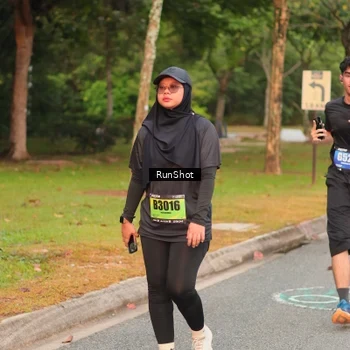 Runner Photo 5675480
