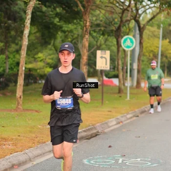 Runner Photo 5675490