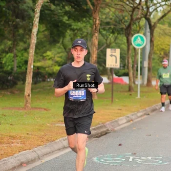 Runner Photo 5675492