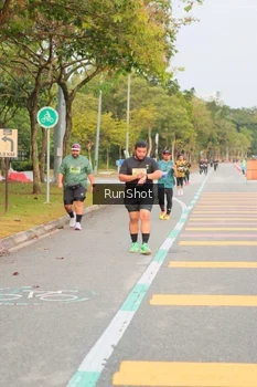 Runner Photo 5675500
