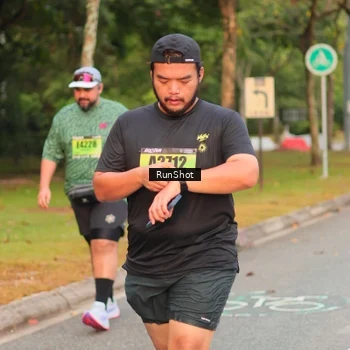 Runner Photo 5675519