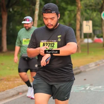Runner Photo 5675528