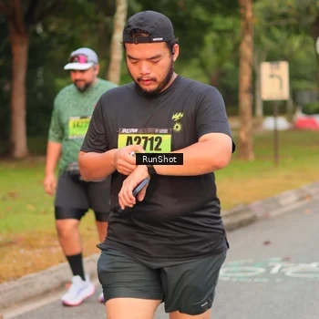 Runner Photo 5675532