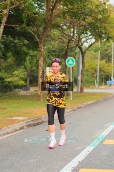 Runner Photo 5675540