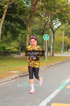 Runner Photo 5675543
