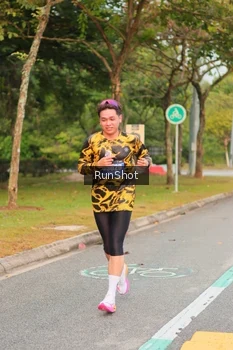 Runner Photo 5675548
