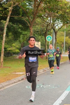 Runner Photo 5675553