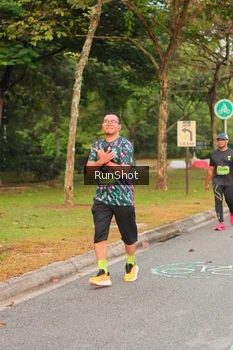 Runner Photo 5675576