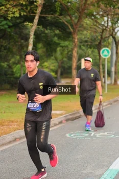 Runner Photo 5675595