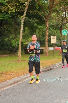 Runner Photo 5675597