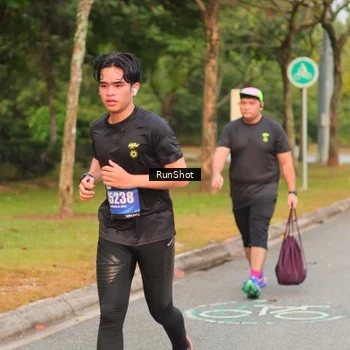 Runner Photo 5675606