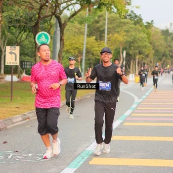 Runner Photo 5675611
