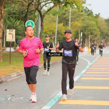 Runner Photo 5675612