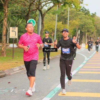 Runner Photo 5675616