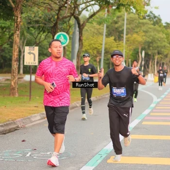 Runner Photo 5675617