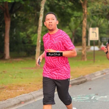 Runner Photo 5675623