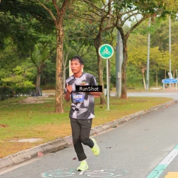 Runner Photo 5675636