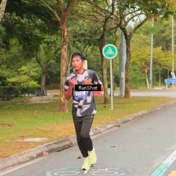 Runner Photo 5675640