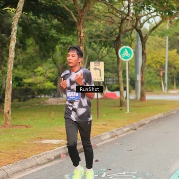 Runner Photo 5675644