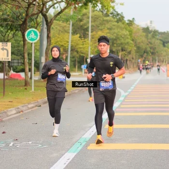 Runner Photo 5675647