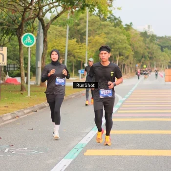 Runner Photo 5675649