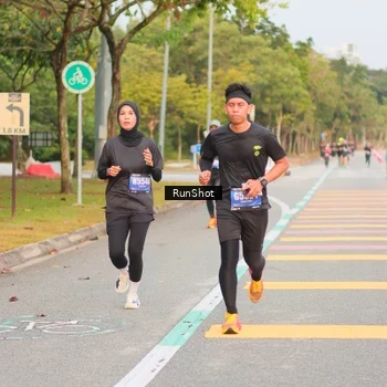 Runner Photo 5675650