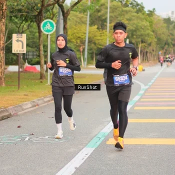 Runner Photo 5675655
