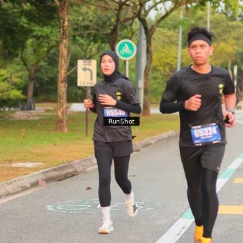 Runner Photo 5675657