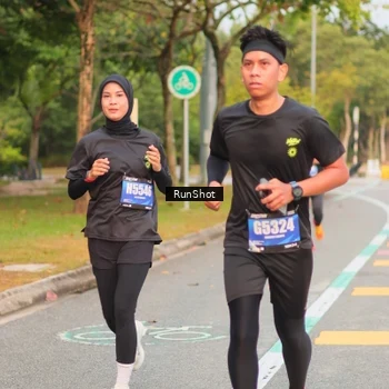 Runner Photo 5675665