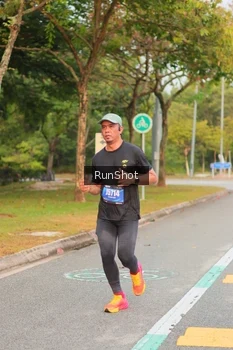 Runner Photo 5675678