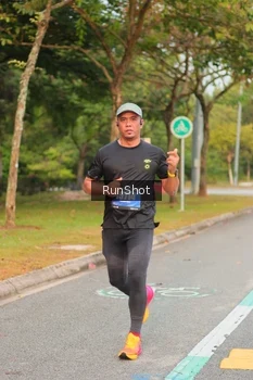 Runner Photo 5675679