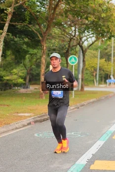 Runner Photo 5675680