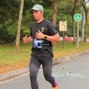 Runner Photo 5675689