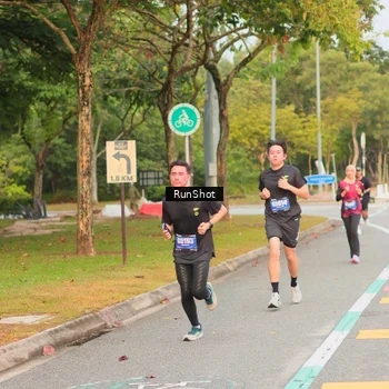 Runner Photo 5675691