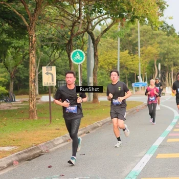Runner Photo 5675693