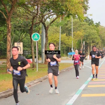 Runner Photo 5675697