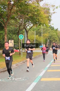 Runner Photo 5675698