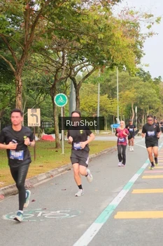Runner Photo 5675701