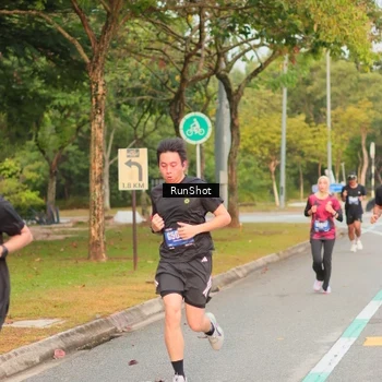 Runner Photo 5675702