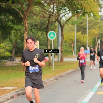 Runner Photo 5675710