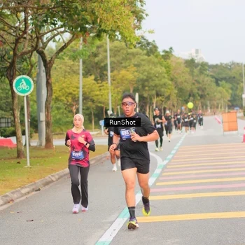 Runner Photo 5675713