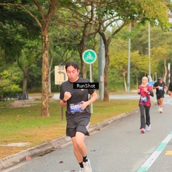 Runner Photo 5675717