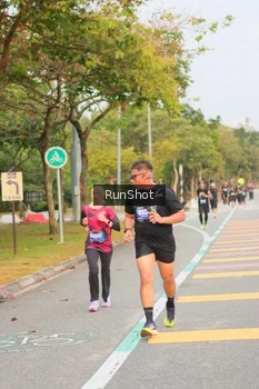 Runner Photo 5675726