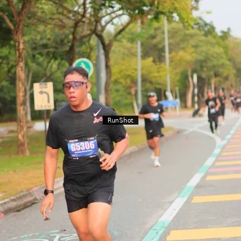 Runner Photo 5675731