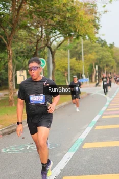 Runner Photo 5675742