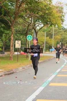 Runner Photo 5675748